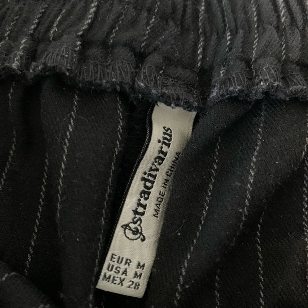 Pin striped pants - Picture 2 of 2